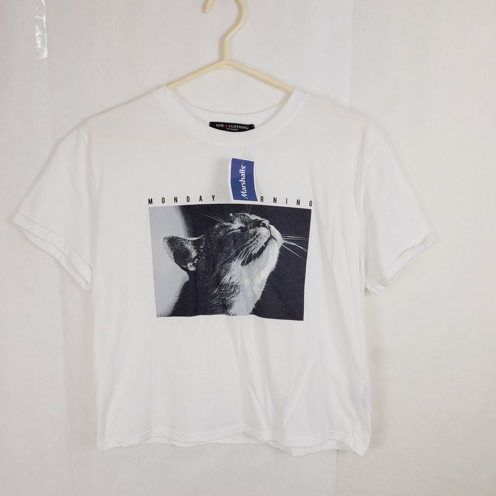 New One Clothing womens white Monday Morning cat graphic tshirt size medium